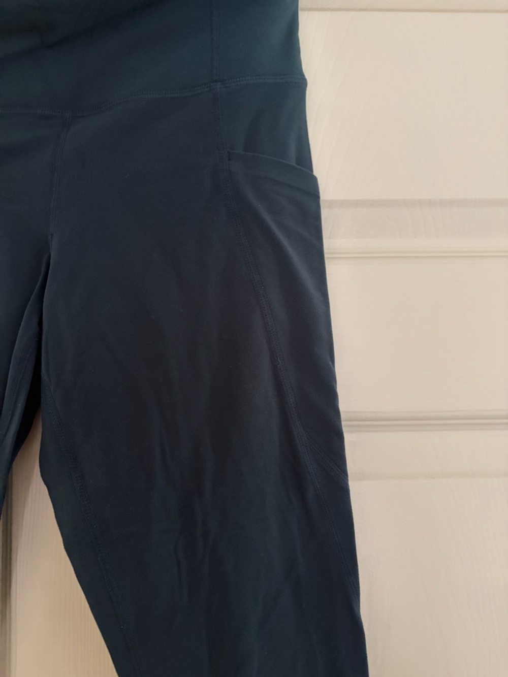 Athleta Elation 7/8 Leggings with Side Pockets - Teal Blue - Picture 4 of 4